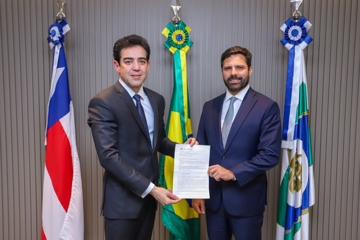 Ministro Bruno Dantas, e o secretário-executivo do Ministério da Justiça e Segurança Pública (MJSP), Manoel Carlos de Almeida - Foto: TCU
