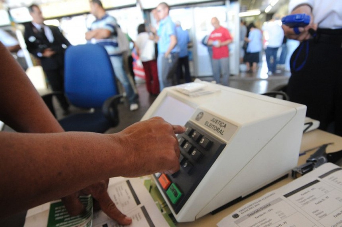 Quase 156 milhões de eleitores poderão votar, em 5.569 municípios, nos mais de 450 mil candidatos - Foto: Agência Brasil
