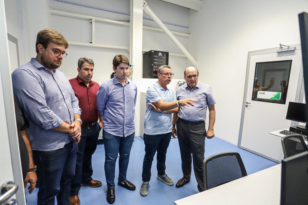 O governador Fábio Mitidieri e secretários de Estado conheceram as instalações da fábrica, do Grupo Maratá, que tiveram suas operações iniciadas em maio passado - Foto: Arthur Soares
