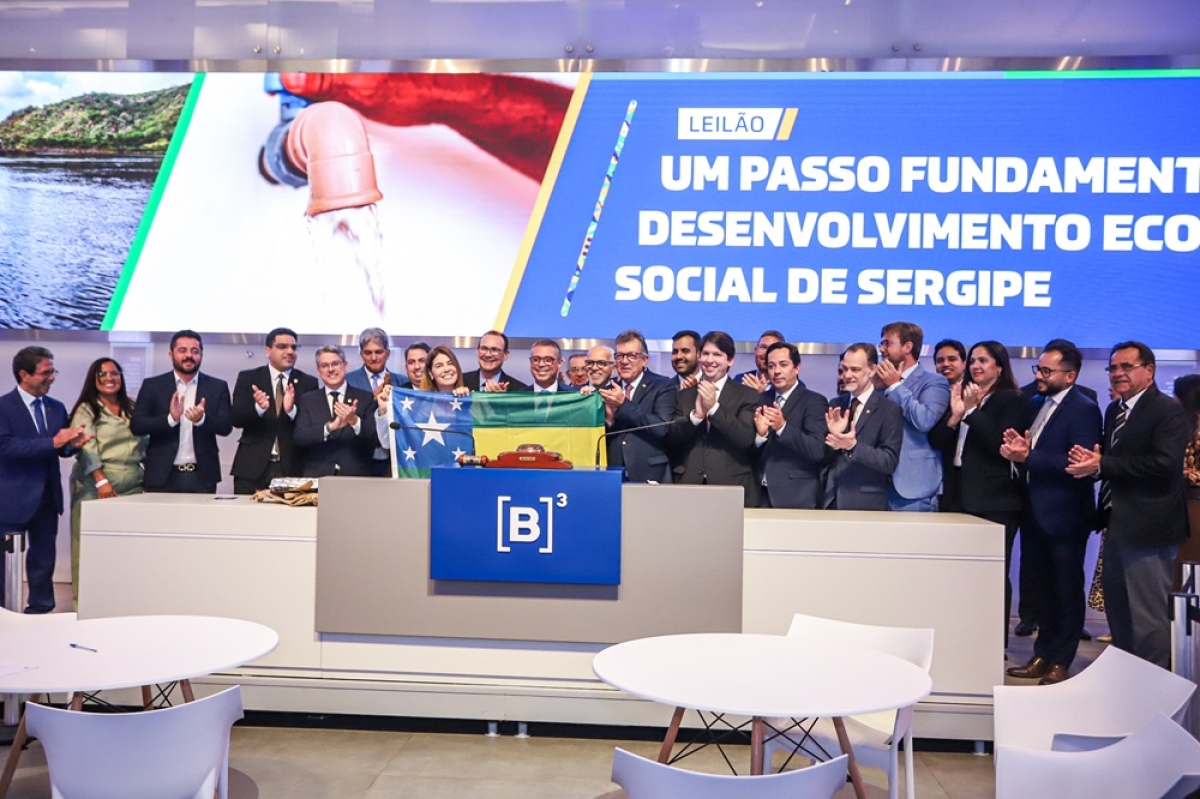 Comitiva sergipana que acompanhou o leilão da concessão parcial da Deso - Foto: Arthur Soares
