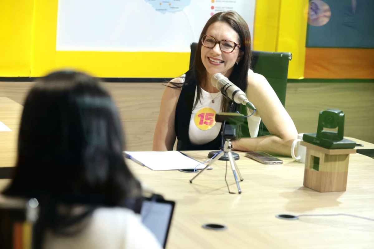 A delegada Danielle Garcia, em entrevista à Rede Xodó FM - Foto: Márcio Dantas
