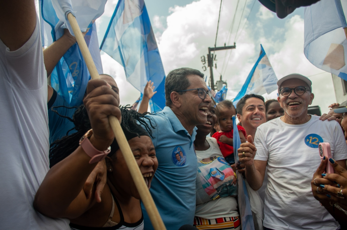 Luiz Roberto e Fabiano realizam carreata passando por quatro bairros da zona Norte da capital - Imagem: assessoria de campanha