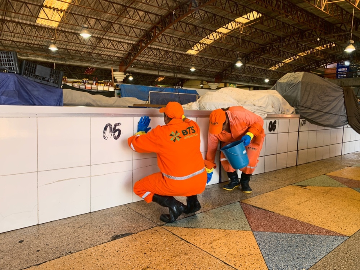 Mercados Maria Virgínia Franco e Vereador Milton Santos estarão fechados para limpeza na segunda-feira, 16 - Foto: Ascom/Emsurb

