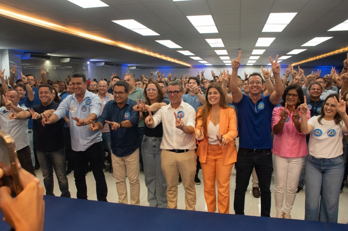 Luiz Roberto e Fabiano reúnem-se com integrantes da Segurança Pública - Foto: Assessoria de Campanha 
