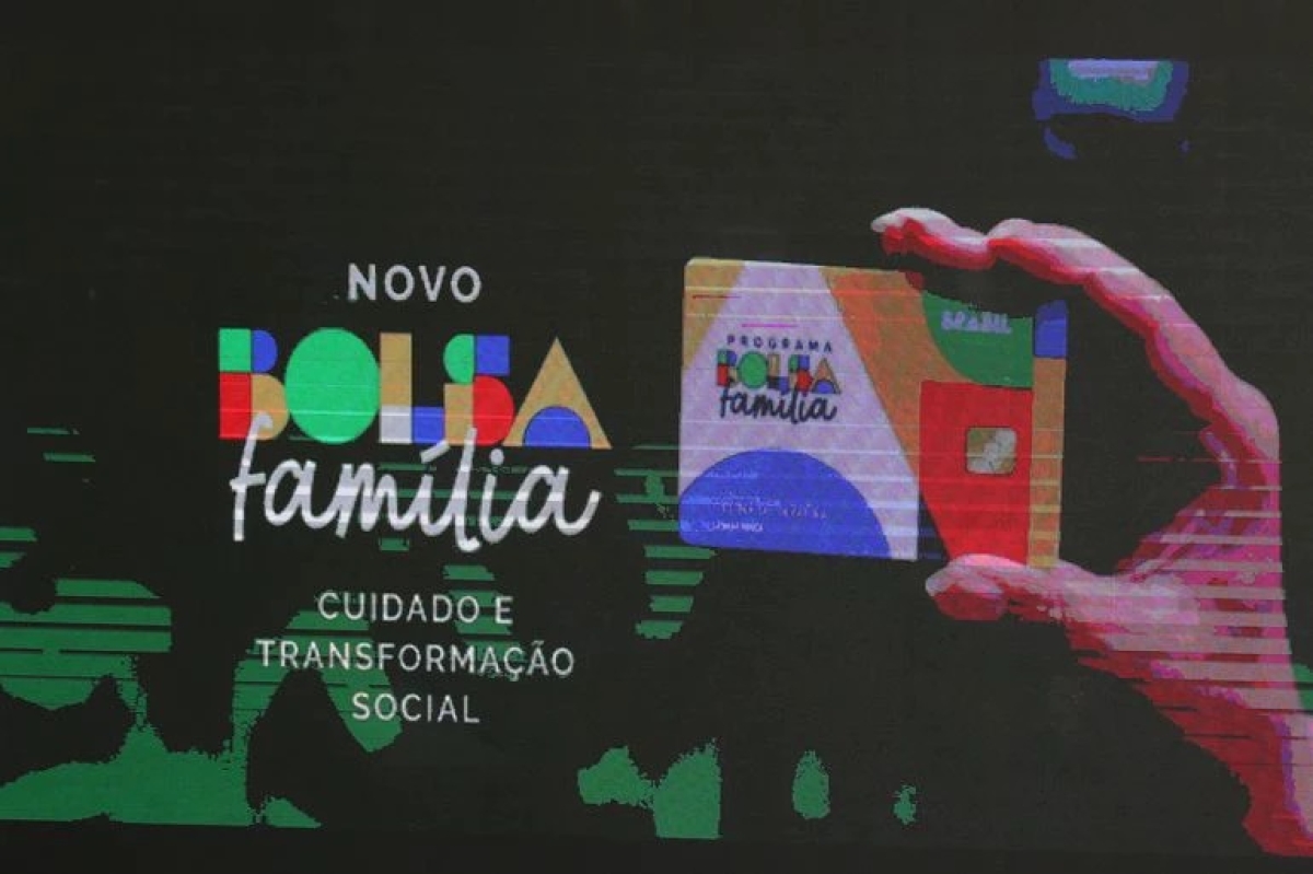 Novo cartão do Bolsa Família - Foto: José Cruz/Agência Brasil
