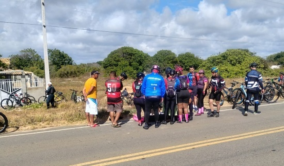 Ciclista fica ferida após ser atingida por ônibus em Itaporanga - Foto: BPRv
