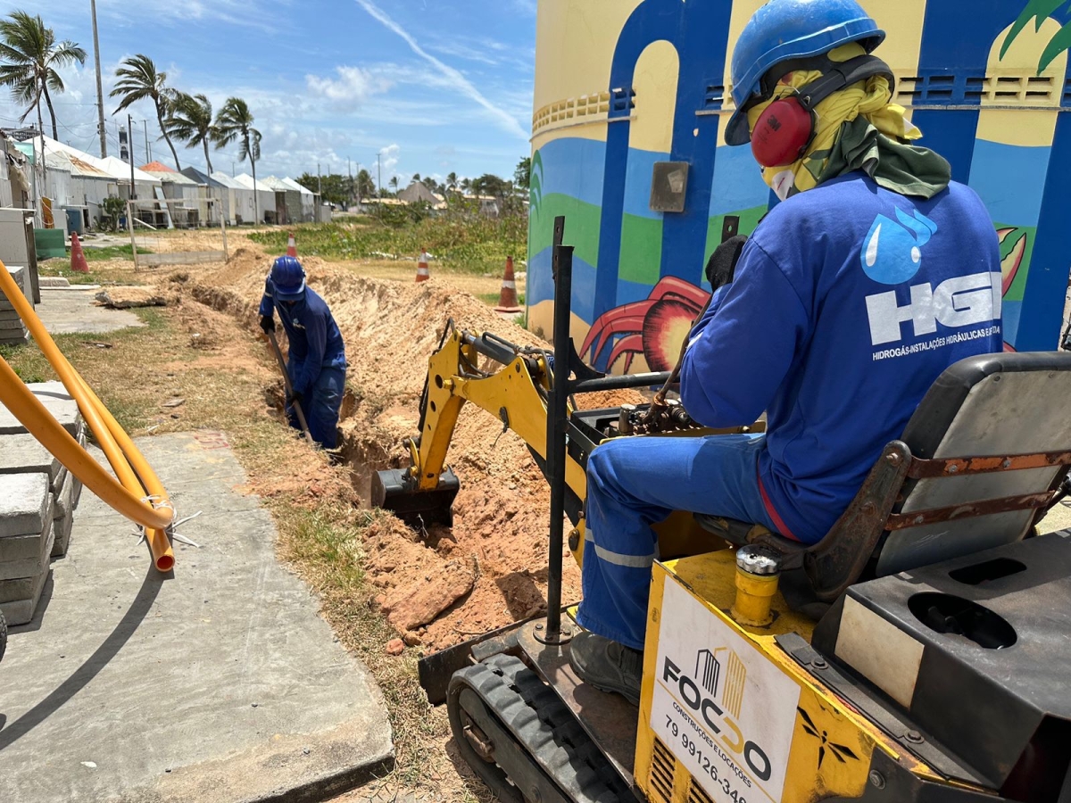 Sergas avança com obras de rede de gás natural na Orla de Atalaia - Foto: Assessoria de Comunicação e Marketing
