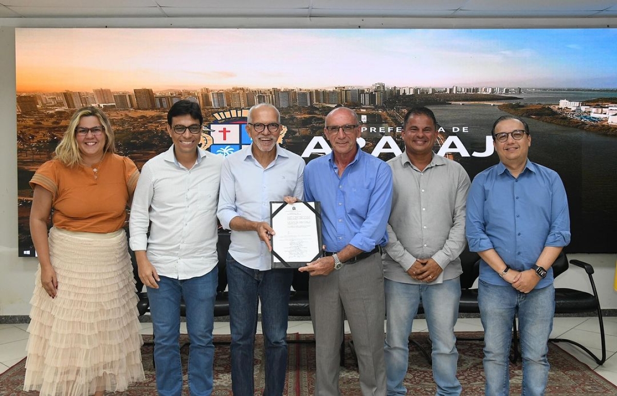 Novo decreto: taxistas de Aracaju poderão utilizar caminhonetes - Foto: Reprodução/Redes sociais
