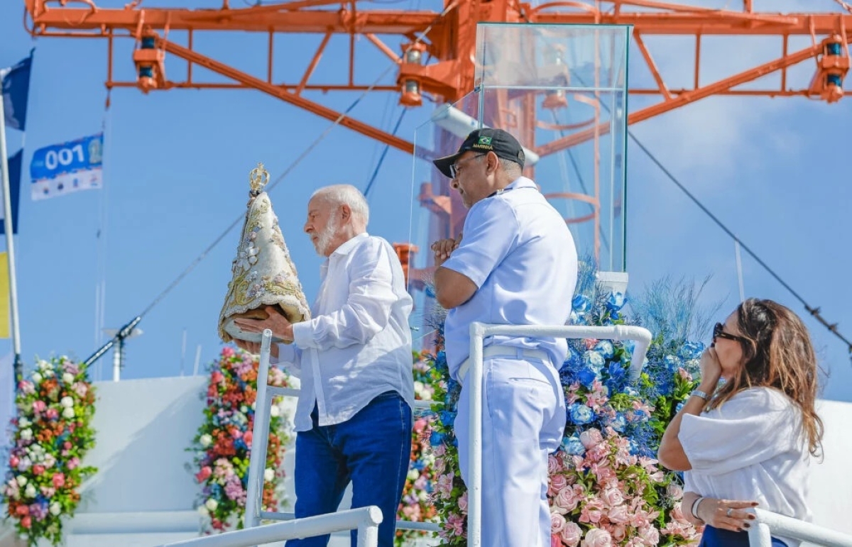 Lula durante romaria fluvial do Círio de Nazaré - Foto: PR/Ricardo Stuckert
