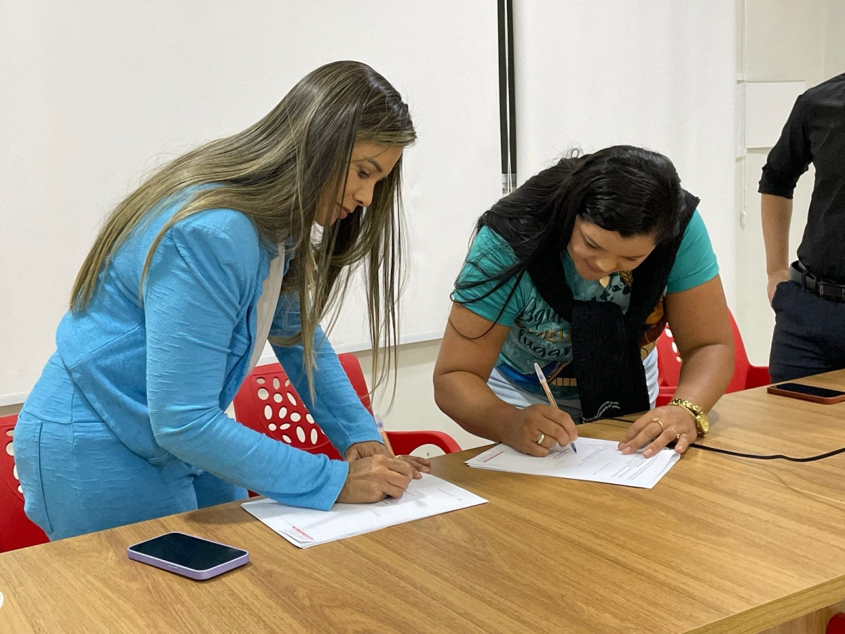 Prefeitos eleitos assinam carta compromisso com servidores municipais de sergipe - Foto: Divulgação
