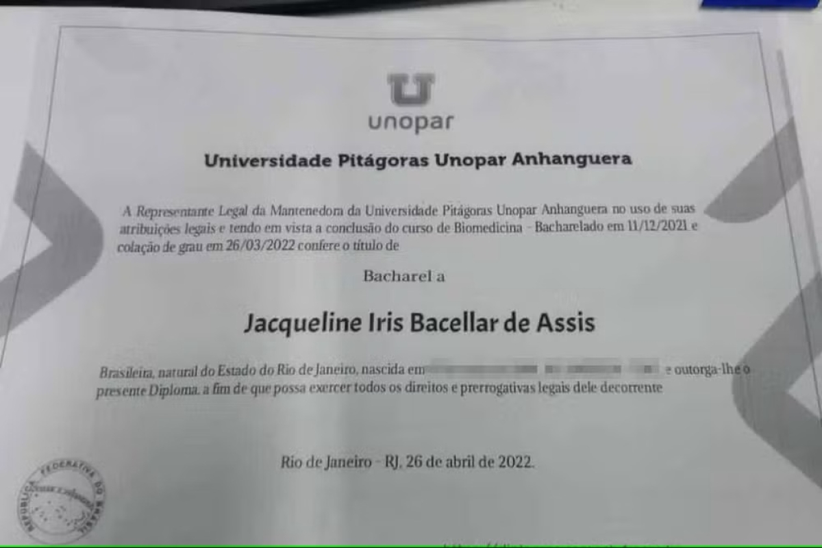 Certificado entregue por Jacqueline Iris ao PSC Lab Saleme - Foto: Divulgação
