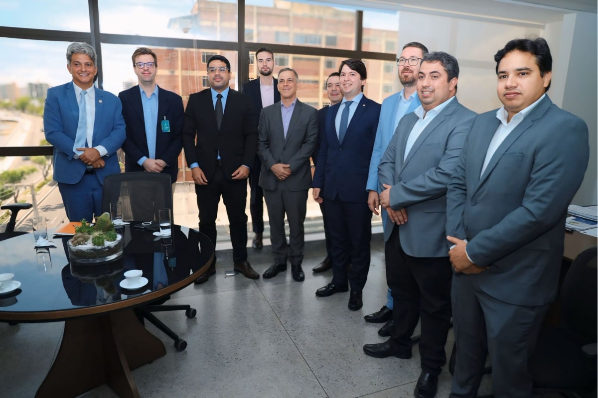 Dr. Samuel dialoga com empresa vencedora de concessão da Deso sobre melhorias no saneamento básico de Socorro - Foto: Assessoria de Comunicação Dr. Samuel Carvalho
