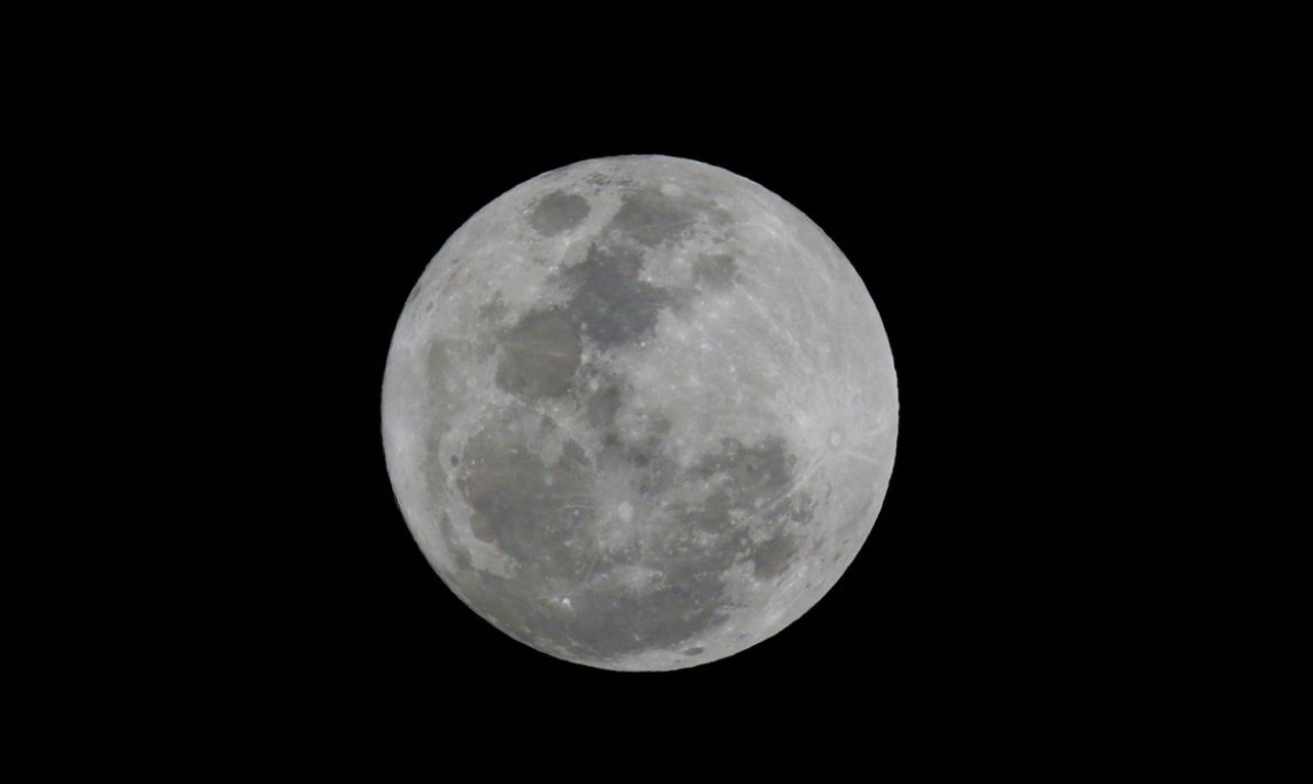 Maior superlua do ano pode ser vista nesta quinta-feira - Paulo Pinto/Agência Brasil
