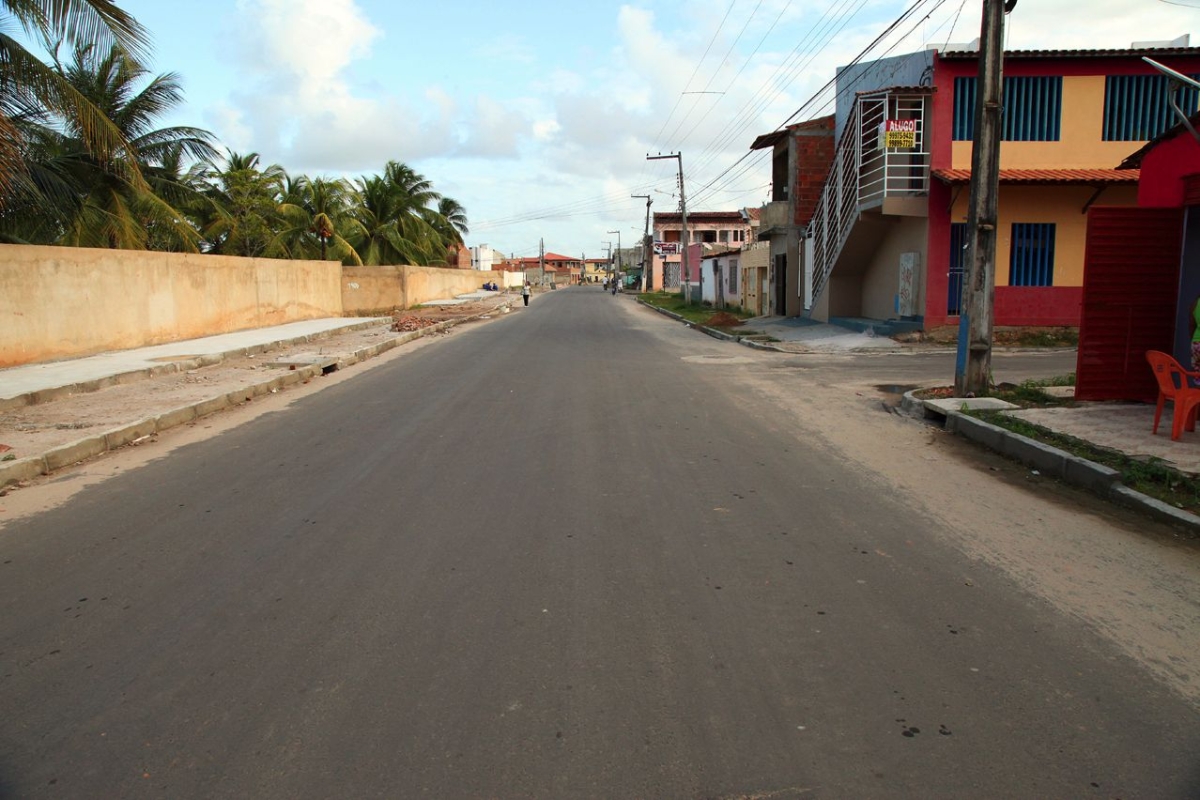 Prevista para ser conclu�da e entregue � popula��o em 2017, a urbaniza��o do loteamento Santa Tereza, no bairro Industrial, zona norte de Aracaju, j� traz benef�cios para moradores de 25 ruas (Foto: Andr� Moreira/ASN)