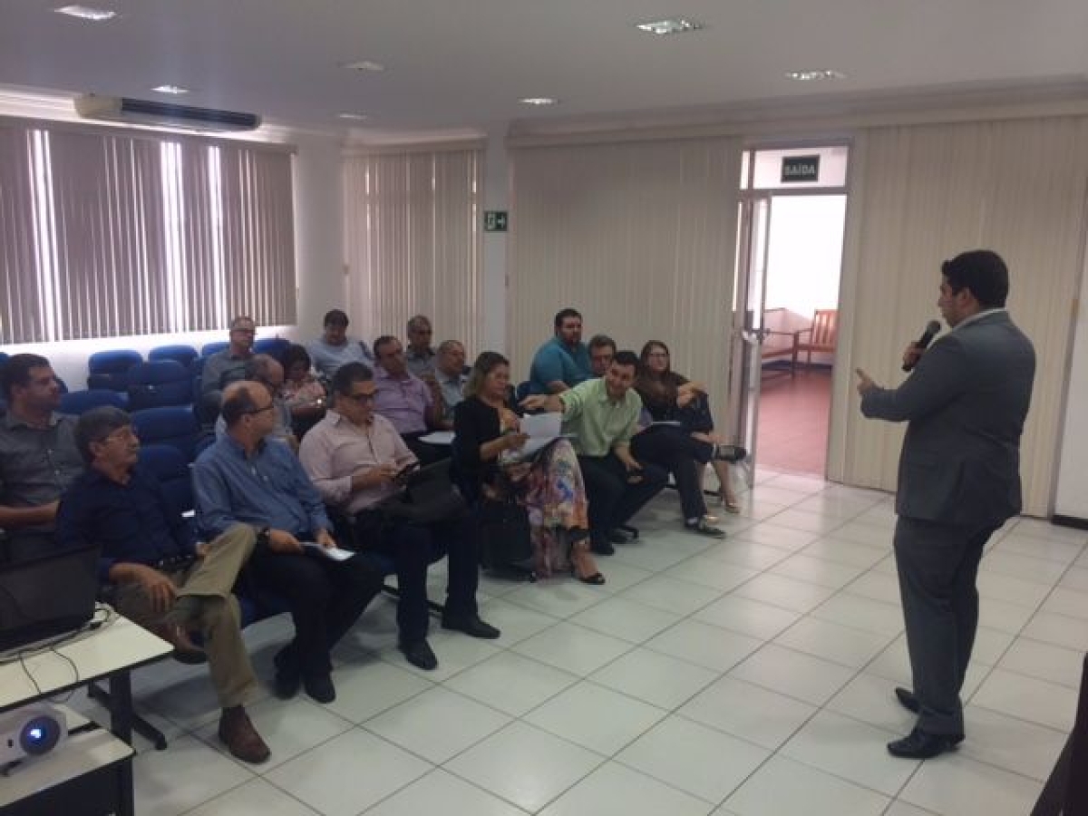 FCDL re�ne todas CDLs do Estado e discute novo modelo de governan�a do Sistema CNDL (Foto: Assessoria)