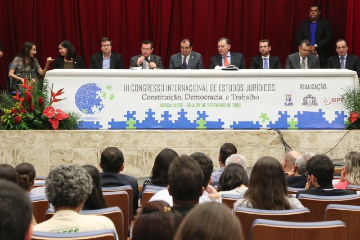 Presidente do TJ/Sergipe participa da abertura do 3� Congresso Internacional de Estudos Jur�dicos (Imagem: TJ/SE)
