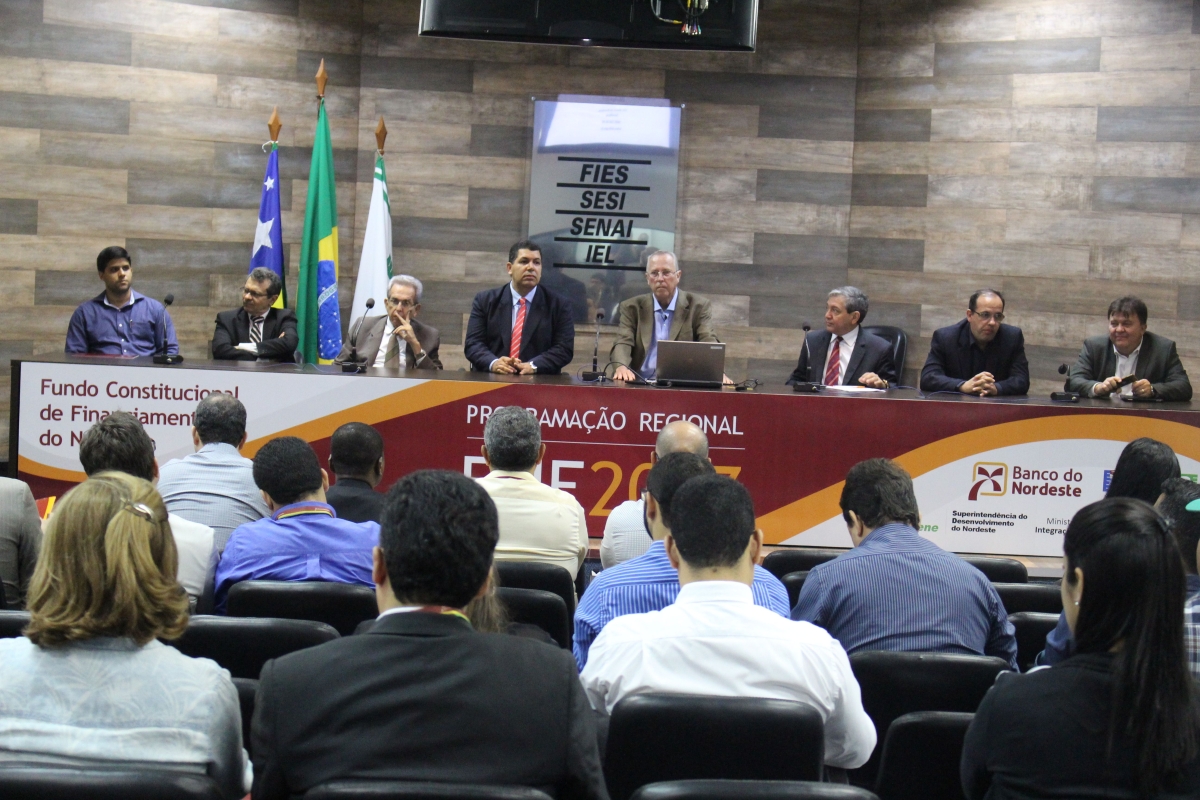 Reuni�o realizada na Fie/Sergipe discute a aplica��o dos recursos do FNE para Sergipe (Imagem: Assessoria Fies/SE)