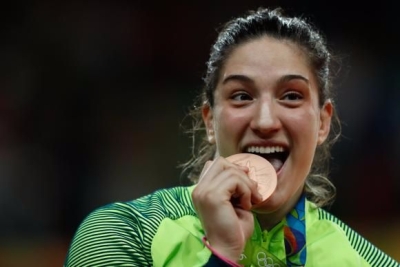 A judoca brasileira Mayra Aguiar vence cubana na categoria at� 78 quilos e ganha medalha de bronze na Rio 2016 (Foto: Fernando Fraz�o/Ag�ncia Brasil)