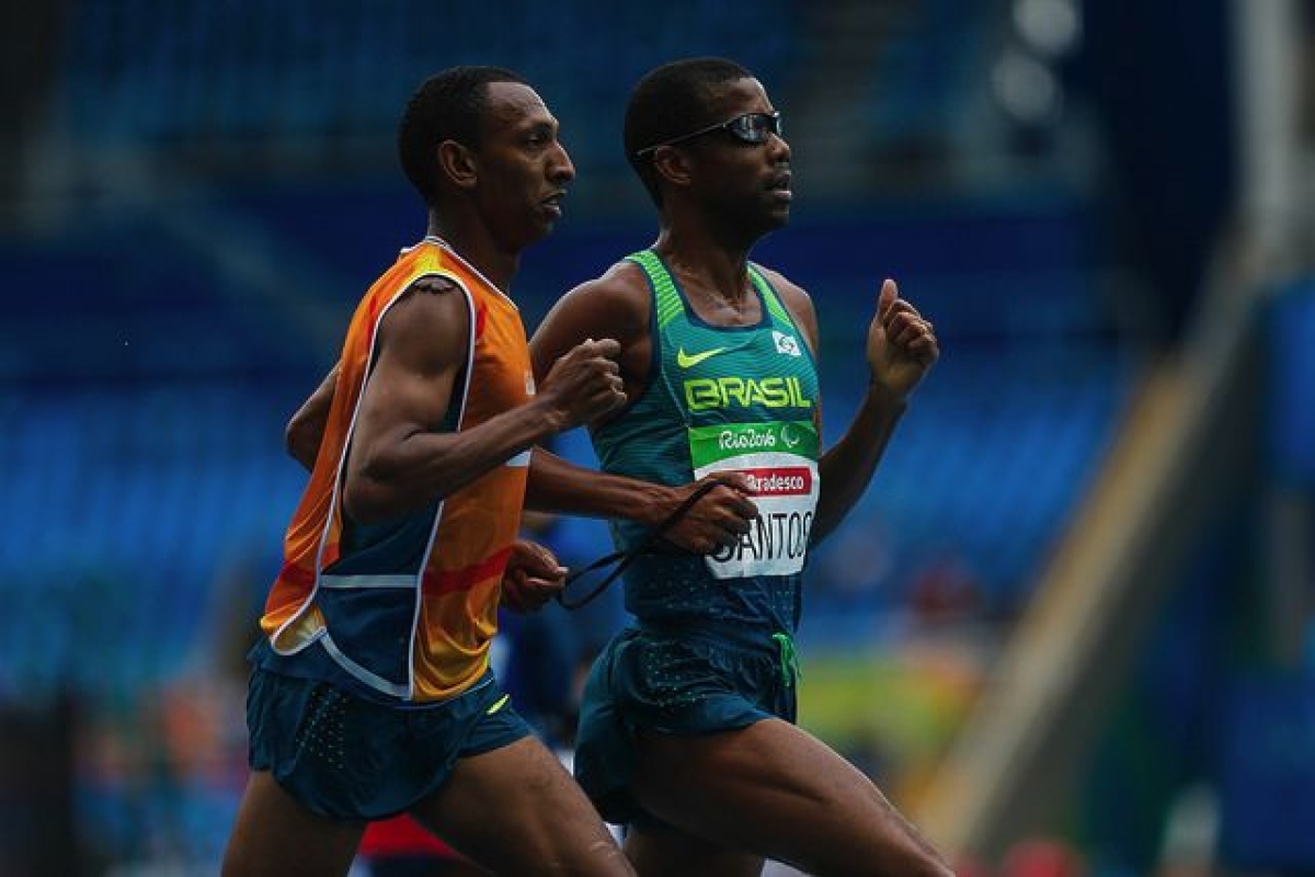 Odair Santos conquista primeira medalha brasileira na Paralimp�ada (Imagem: CPB)