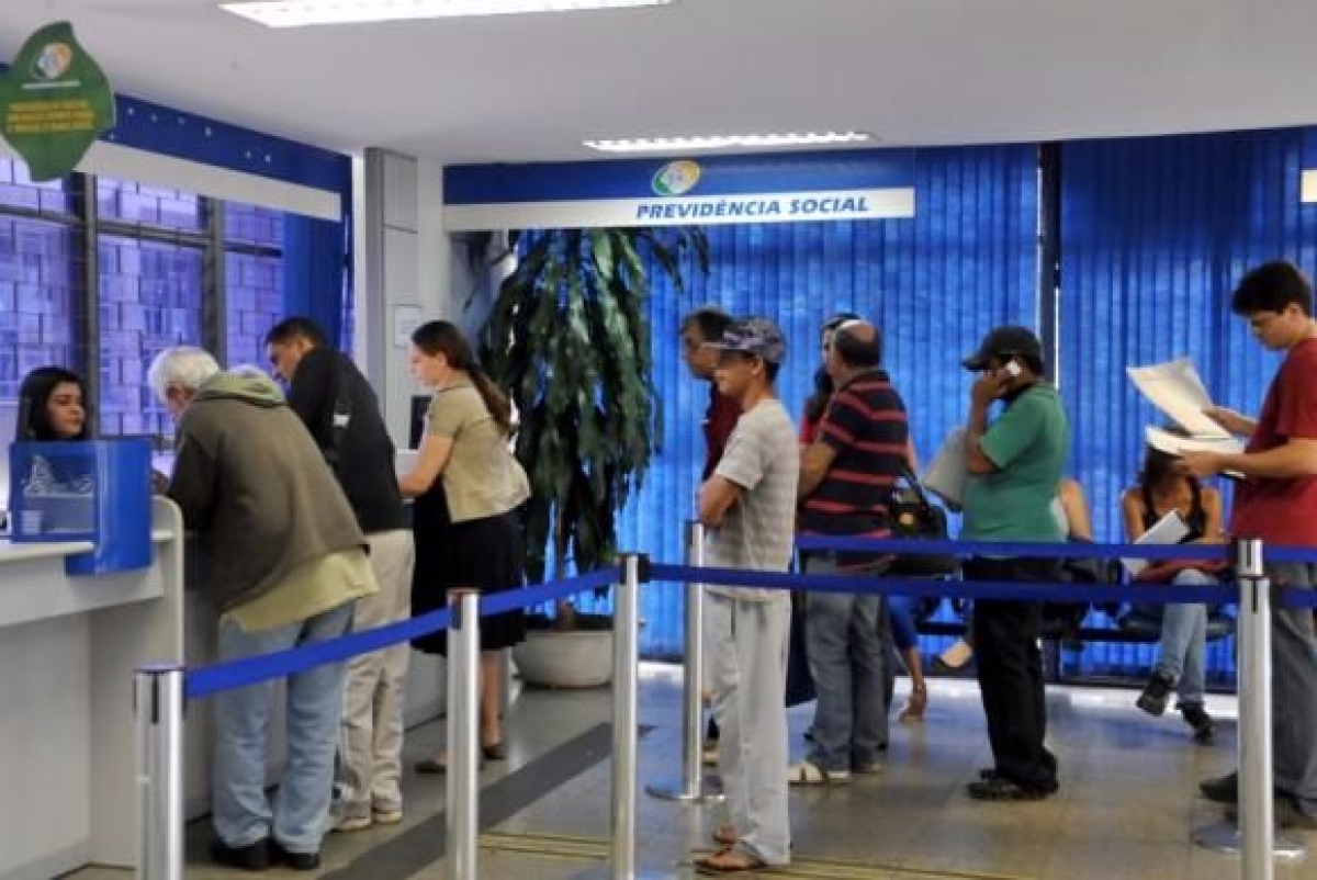Especialista em Finan�as P�blicas, o professor Jos� Matias-Pereira, do departamento de Administra��o da Universidade de Bras�lia alerta para os riscos de uma decis�o irrefletida (Imagem: Antonio Cruz/Ag�ncia Brasil)