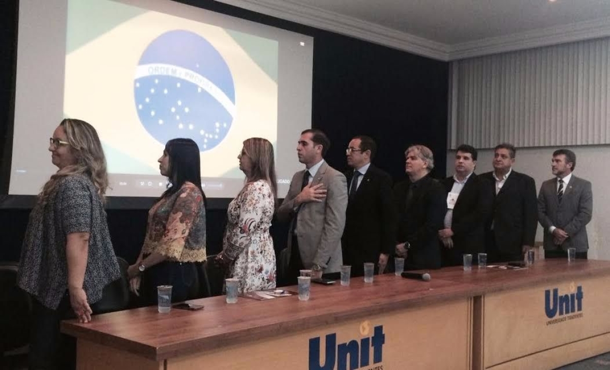 Deputado Garibalde Mendon�a participa do II Semin�rio de Odontologia na Sa�de P�blica de Sergipe (Foto: Site Deputado Estadual Garibalde Mendon�a)