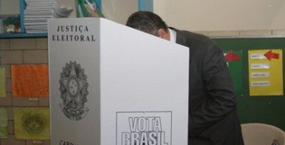 Elei��es 2016: m�quina fotogr�fica e celular s�o proibidos na cabina de vota��o (Foto: TSE)