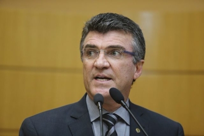 Garibalde Mendon�a reivindica pavimenta��o em estrada de S�o Crist�v�o (Foto: Ag�ncia Alese)