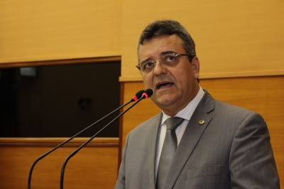 Luciano Pimentel cobra uma rea��o da Petrobras pra estancar queda de royalties (Foto: Assessoria Luciano Pimentel)