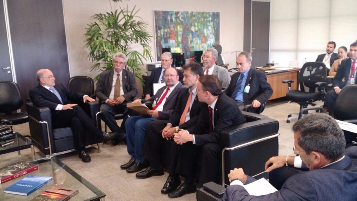 Jo�o Daniel se re�ne com presidente do TCU para tratar sobre suspens�o da reforma agr�ria no pa�s (Foto: Assessoria Jo�o Daniel)