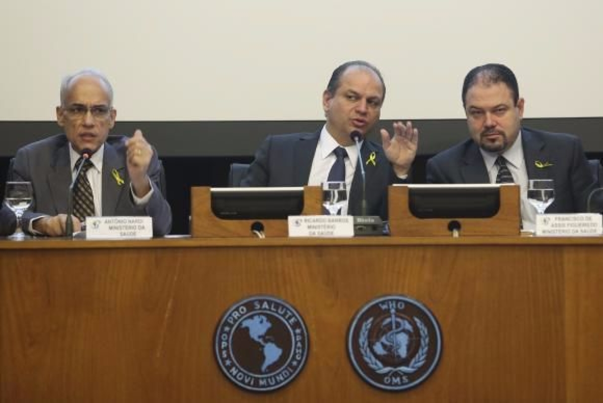 O ministro da Sa�de, Ricardo Barros (ao centro), lan�a a nova campanha de preven��o �s hepatites de 2016, na sede da Organiza��o Pan-americana de Sa�de (Opas) (Foto: Elza Fiuza/Ag�ncia Brasil)