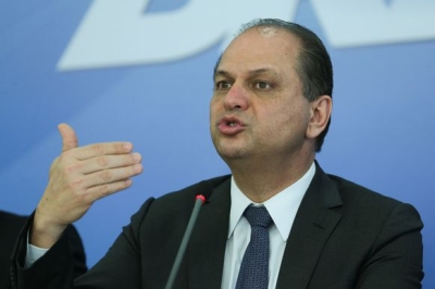 Ministro da Saúde Ricardo Barros apresenta o resultado do Levantamento Rápido de Índices para Aedes aegypti de 2016 e a nova campanha de combate ao mosquito que é transmissor da dengue chikungunya e zika (Imagem: José Cruz/Agência Brasil)