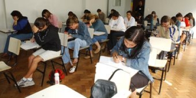 Ministro da Educação diz que Fies será reformulado e terá mais vagas em 2017 (Imagem: Agência Brasil)