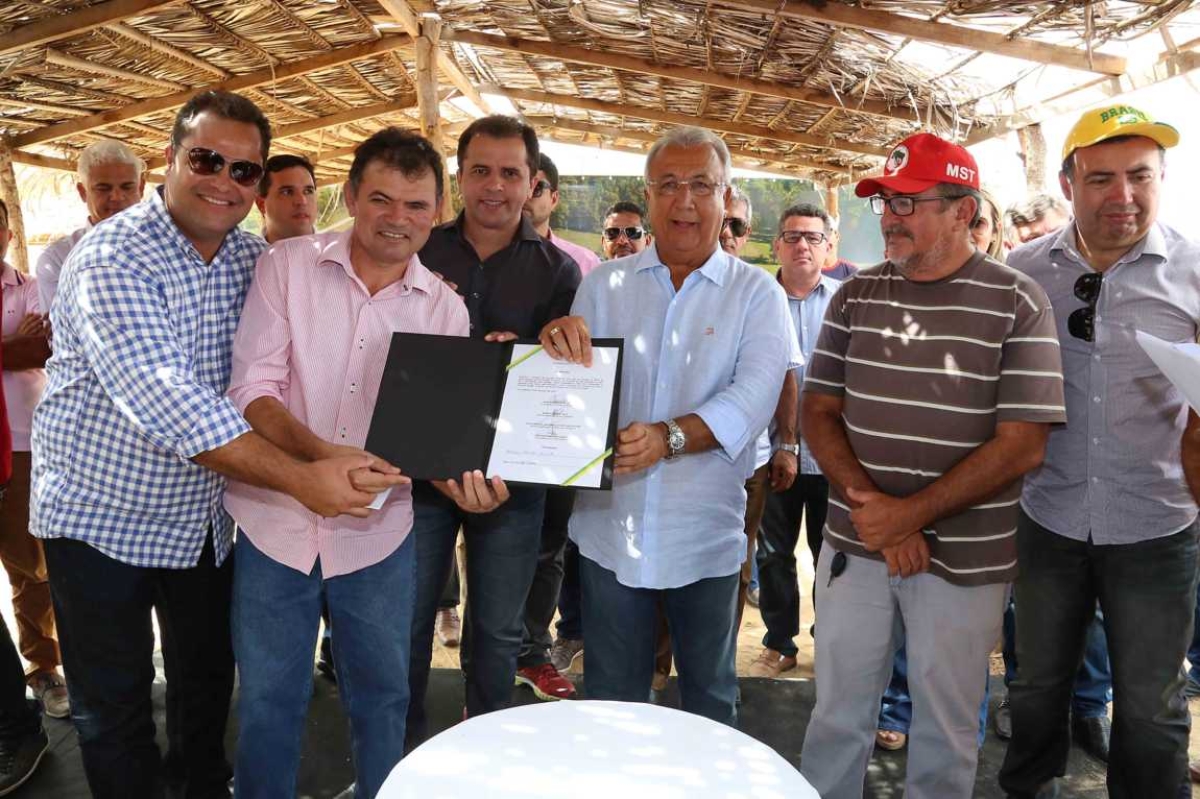 Governador de Sergipe autoriza licitação para obra da orla do povoado Curralinho (Imagem: Jorge Henrique/ASN)