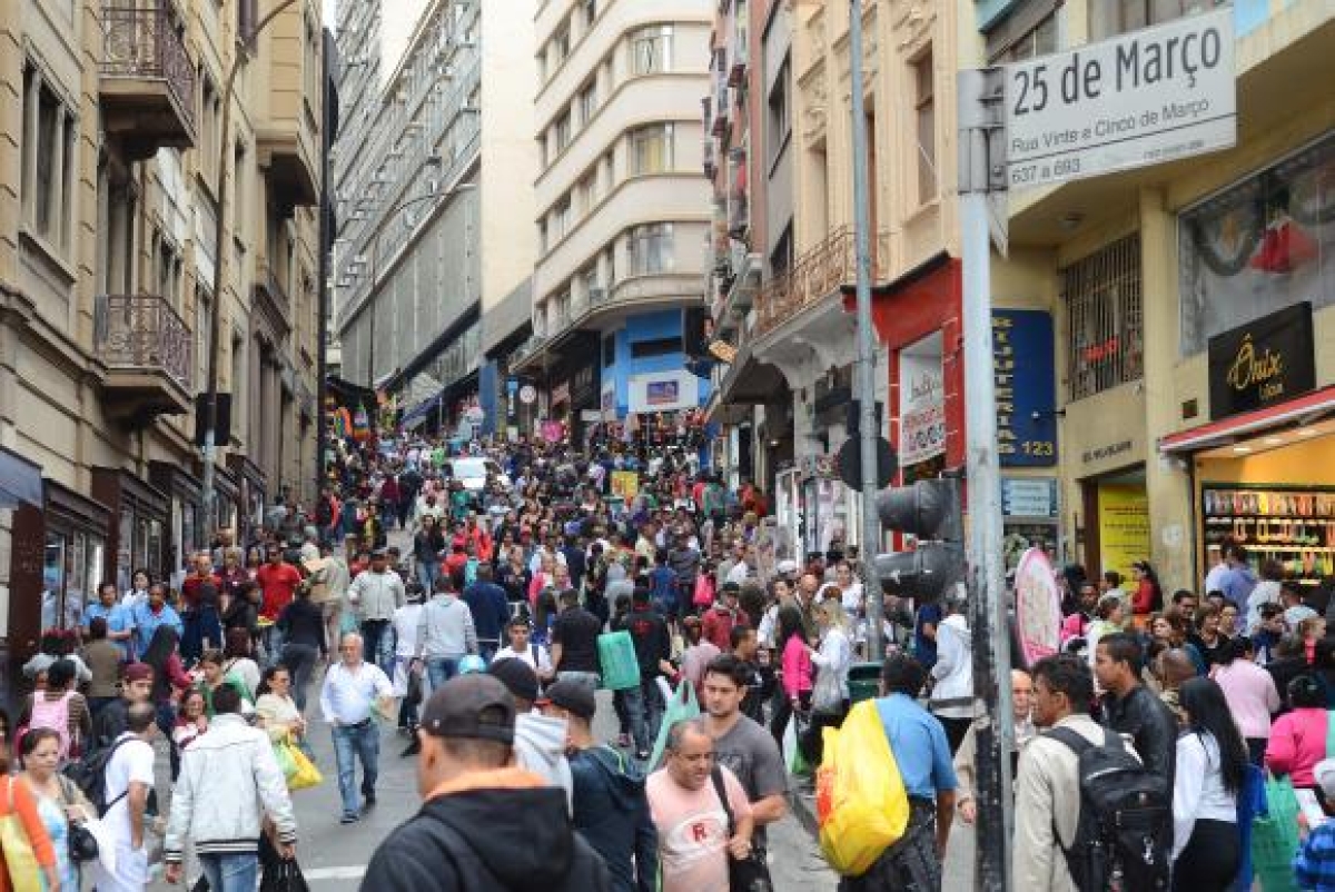 Saques de contas inativas do FGTS injetarão R$ 30 bilhões na economia. Trabalhador terá acesso ao dinheiro a partir de fevereiro (Imagem: Rovena Rosa/Agência Brasil)