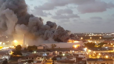 Deputado Garibalde Mendonça lamenta incêndio que destruiu supermercado em Aracaju (Imagem: Site Garibalde Mendonça)