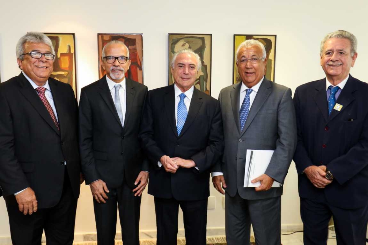 Em audiência com Michel Temer, Edvaldo Nogueira reivindica retomada de obras paralisadas em Aracaju (Imagem: Alan Santos/Presidência da República)