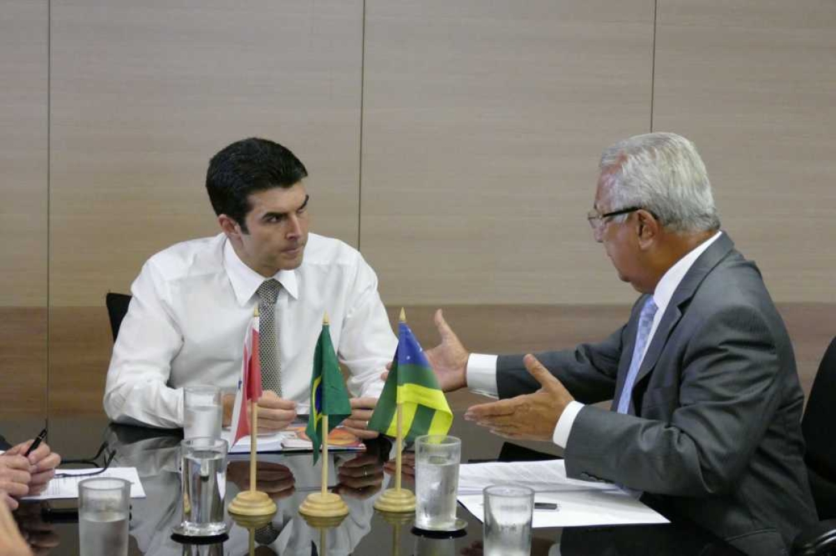 Jackson Barreto solicitou ao ministro da Integração Nacional, Helder Barbalho, nesta quinta-feira, 12, agilidade na análise do Plano de Resposta para liberação de recursos para ajudar os municípios sergipanos afestados pela seca (Imagem: Roque Sá/ASN)