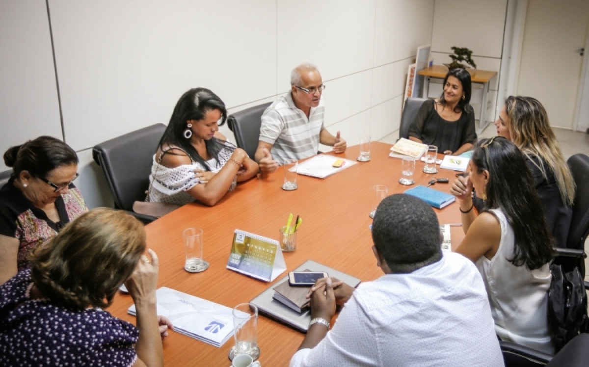 Eliane Aquino se reune com entidades LGBT (Imagem: Danillo França/Semasc/PMA)