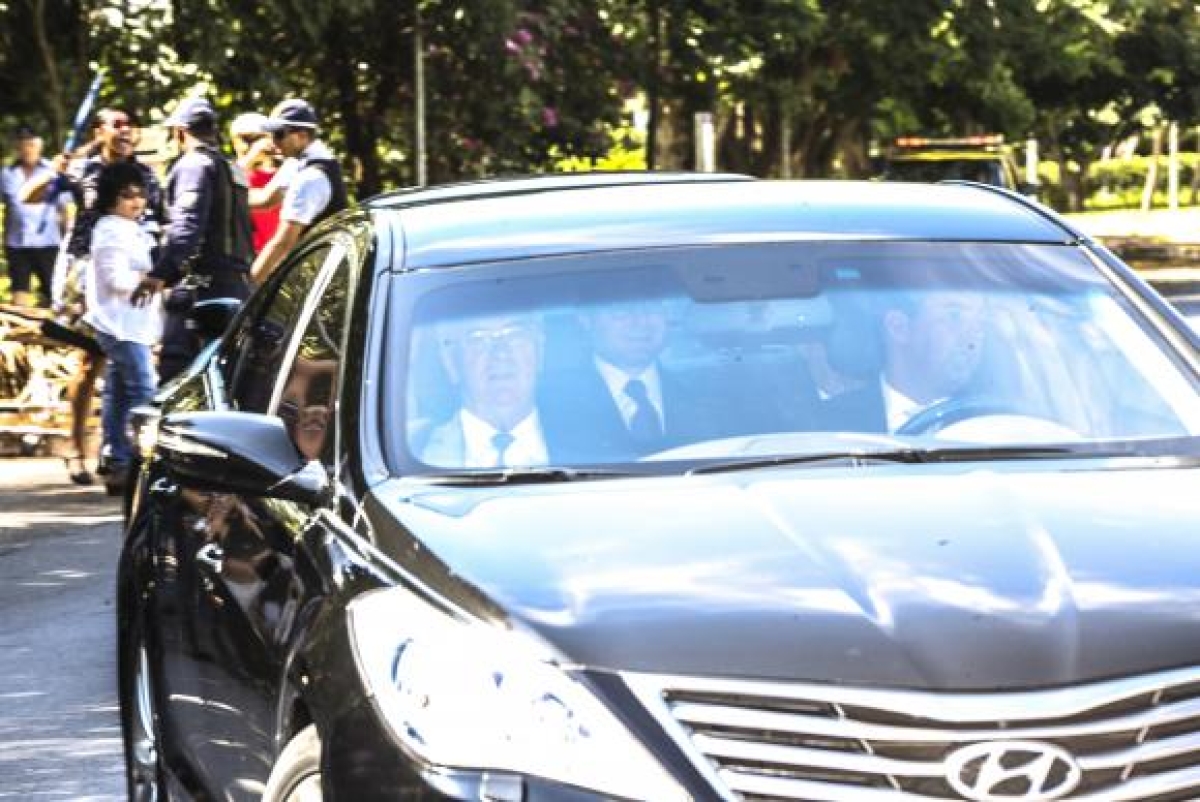 O ex-presidente Lula chega à Justiça Federal para prestar depoimento (Foto: Marcelo Camargo/Agência Brasil)