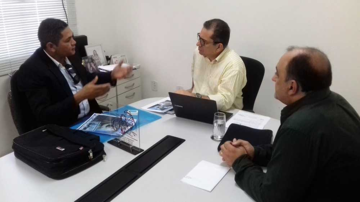 Vereador Jason Neto busca apoio da PMA para monumento em homenagem a Santo Antônio (Foto: Assessoria Jason Neto)