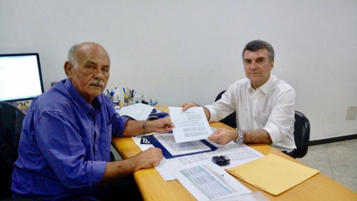 Presidente do Crea-SE, Arício Resende, e Deputado Garibalde Mendonça (PMDB) (Foto: Ascom/GM)