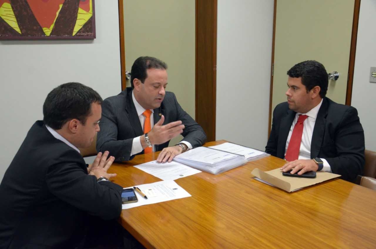 Líder André Moura consegue liberação do DNIT para obra que viabilizará shopping em Itabaiana (Foto: Assessoria André Moura)