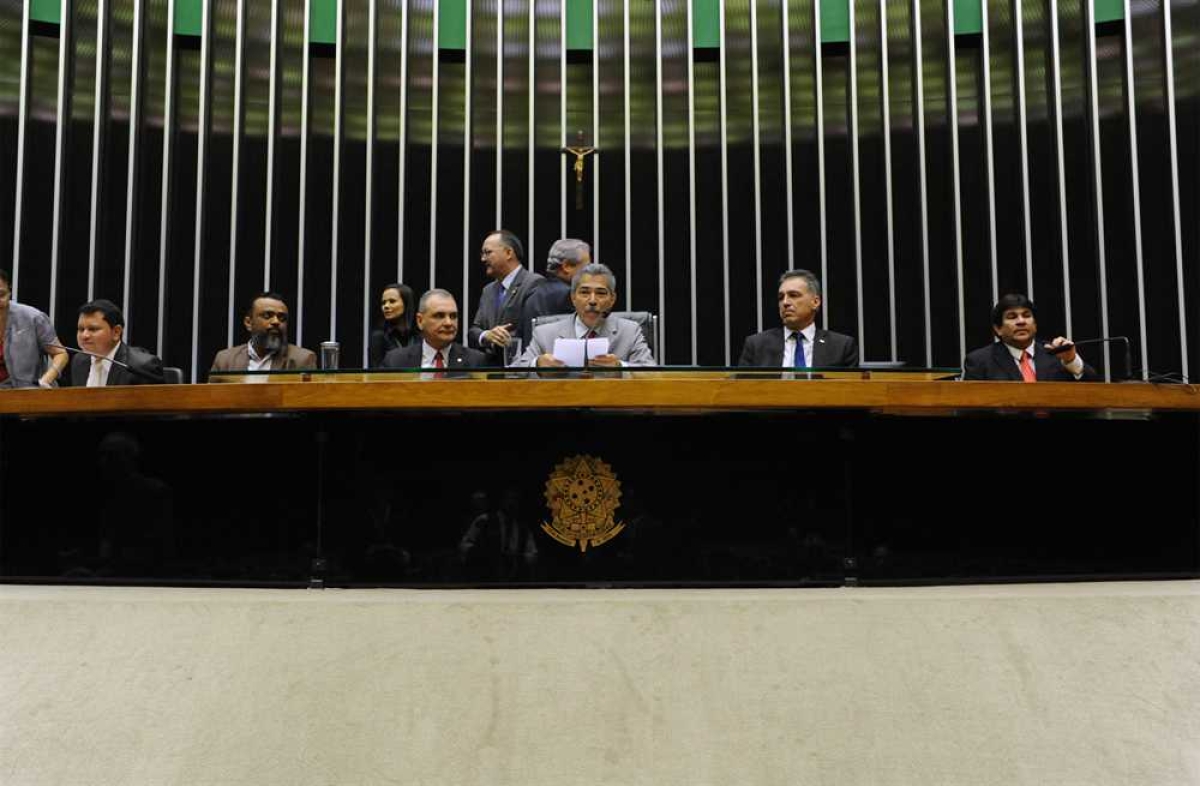 Em comissão geral, deputados, trabalhadores e o presidente dos Correios debateram a situação econômica da empresa pública (Foto: Luis Macedo/Câmara dos Deputados)