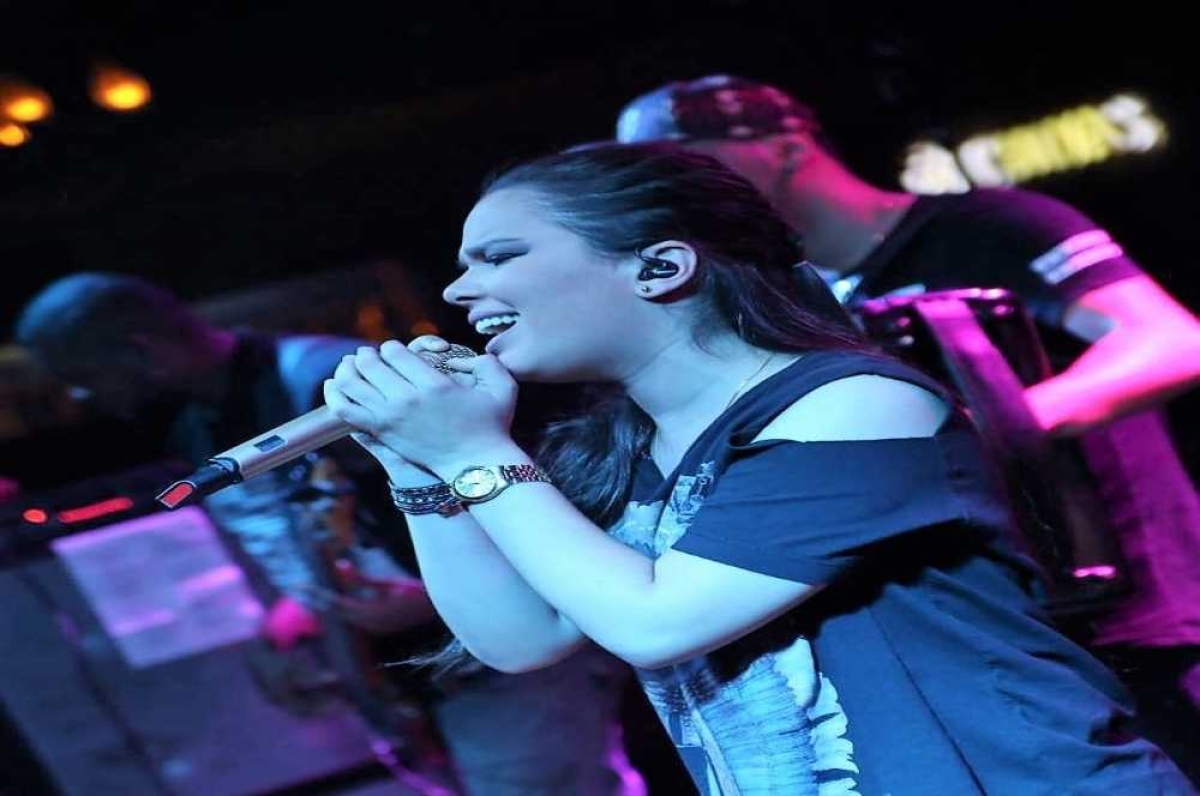 Pernambucana de 17 anos alcançou espaço no cenário musical (Foto: Divulgação)