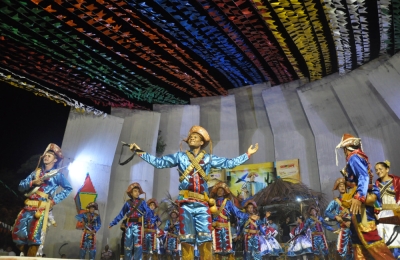 A beleza, musicalidade, animação e todo ritmo das quadrilhas juninas tomam conta da concha acústica do Centro de Criatividade com a volta do Arraiá do Arranca Unha (Foto: Fabiana Costa/Secult)