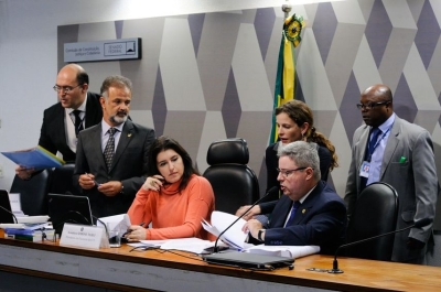 O senador Antonio Carlos Anastasia foi o relator, na Comissão de Constituição, Justlça e Cidadania, da PEC que institui o direito de revogação do mandato presidencial (Foto: Edilson Rodrigues/Agência Senado)