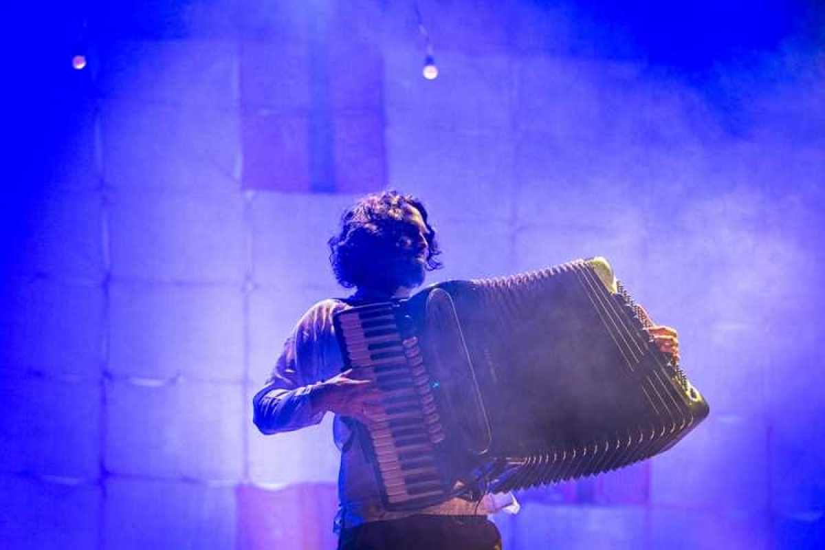 O evento acontece todas as quintas-feiras, às 19h, com entrada gratuita no Centro Cultural de Aracaju (antiga Alfândega) (Foto: Funcaju)
