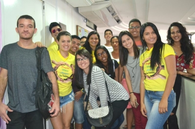 Membros do "Mãos Amigas sem Fronteira" de Poço Redondo doam sangue (Foto: SES)