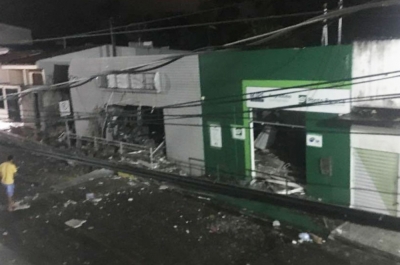  Explosãode caixa deixa moradores aterrorizados (Foto: Facebook Aracaju NotíciasLegenda)