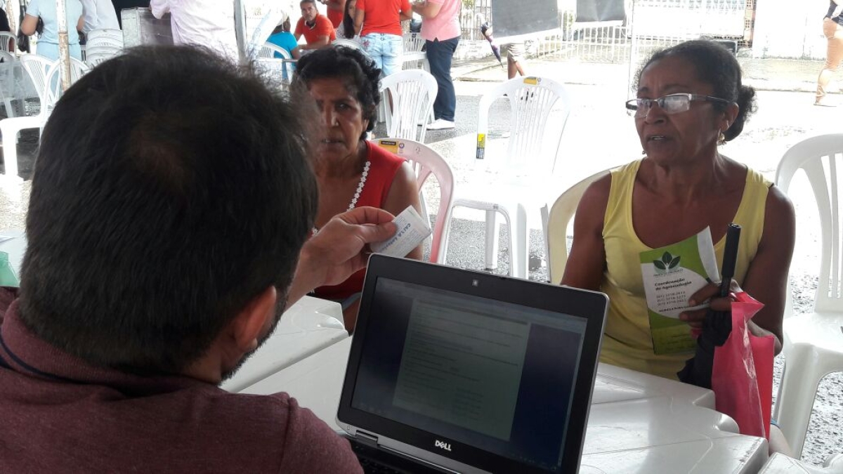 População de Santa Rosa de Lima acessa serviços no Assistência Social para Todos (Foto: Seidh/SE)